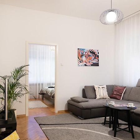 Modern Spacious 3Bdr Apartment In Heart Of Загреб Екстер'єр фото